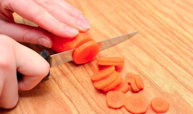 Cà rốt cần cắt nhỏ