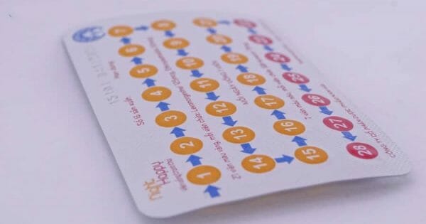 Uống thuốc tránh thai hàng ngày có hại không