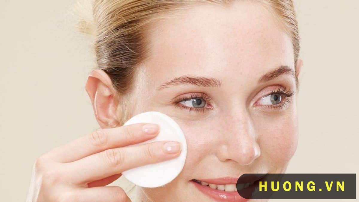 Các bước skincare cho da dầu mụn