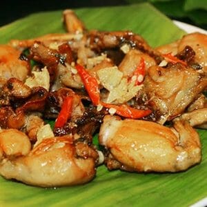 Cách làm món ếch chiên nước mắm thơm ngon tại nhà - Nước Mắm Tĩn