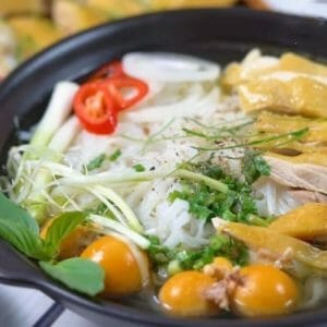 Cách nấu phở gà đơn giản thơm ngon hấp dẫn chuẩn vị dễ làm tại nhà