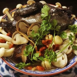 Cách làm gà ác hầm hạt sen thơm ngon bổ dưỡng - Cách Làm Gà
