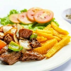 Cách làm bò lúc lắc khoai tây chiên ngon không cưỡng nổi