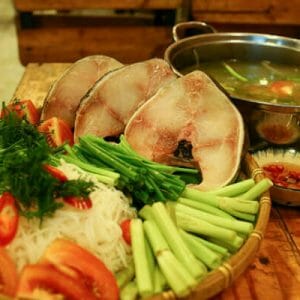 Cách nấu lẩu cá bớp măng chua đặc sản miền Trung
