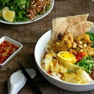 Công Thức Nấu Mì Quảng Gà Miền Trung Tại Nhà Ngon Không Cưỡng Nổi