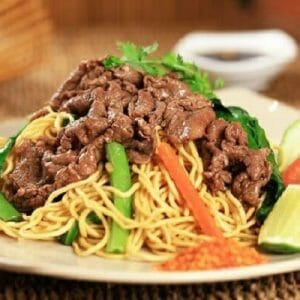 Hướng Dẫn Cách Làm Mì Gói Xào Thịt Bò Ngon Đơn Giản Tại Nhà