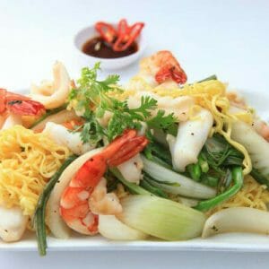 Công Thức Làm Mì Xào Hải Sản Ngon Tuyệt Cú Mèo