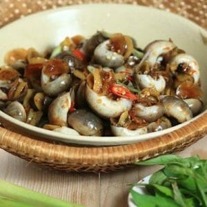 Bí Quyết Chế Biến Ốc Mỡ Xào Me Ăn Là Mê