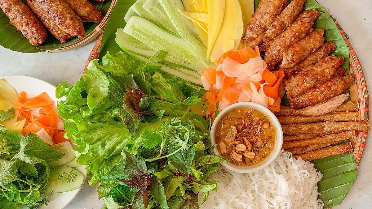 Làm nem nướng Nha Trang thơm ngon khó cưỡng