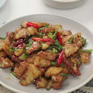 Cách làm món thịt ba chỉ rang cháy cạnh ngon, ăn cực ghiền, thử là mê