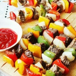 Cách làm thịt xiên nướng với rau củ thơm ngon điếc mũi