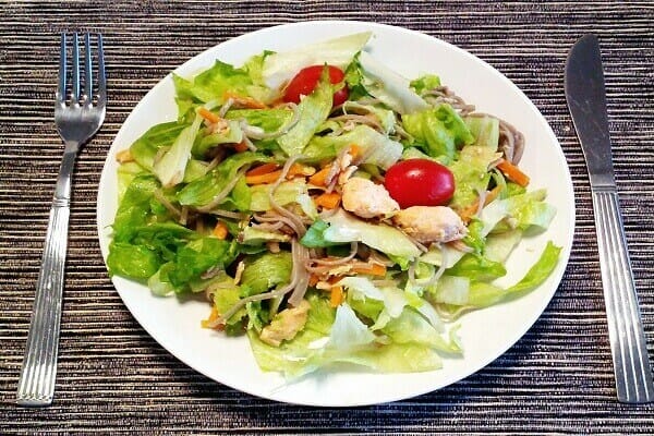 2 cách làm salad cá ngừ sốt mayonnaise - Salad cá ngừ giảm cân