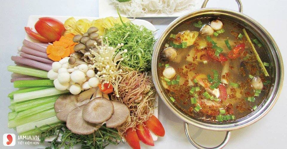 Học cách nấu lẩu chua cay Nam Bộ làm tất niên cuối năm thật chất