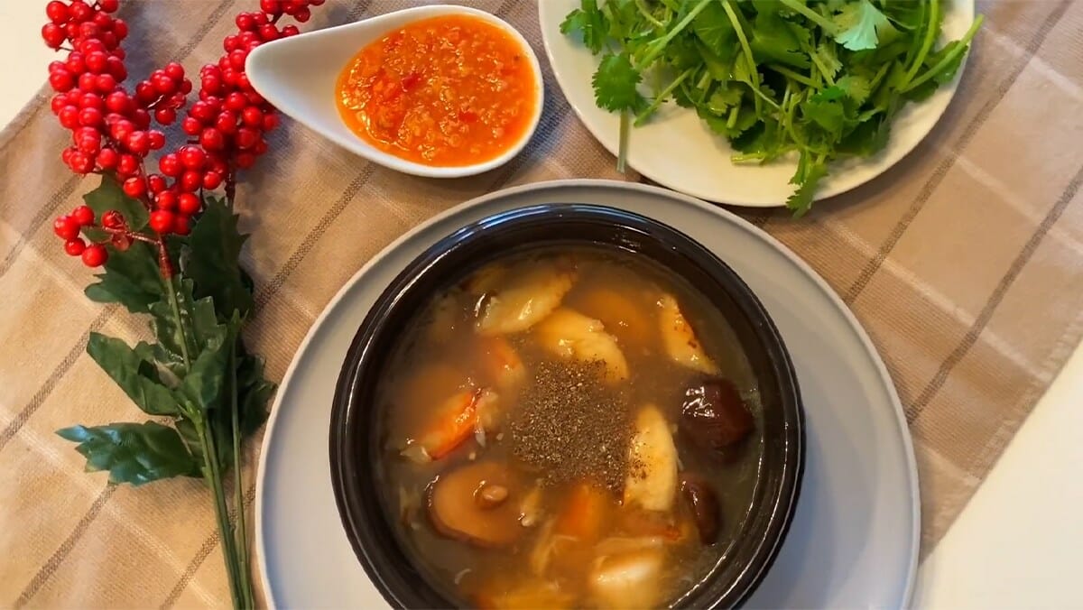3 cách nấu súp bào ngư với nấm, sườn heo và hải sản thơm ngon bổ dưỡng