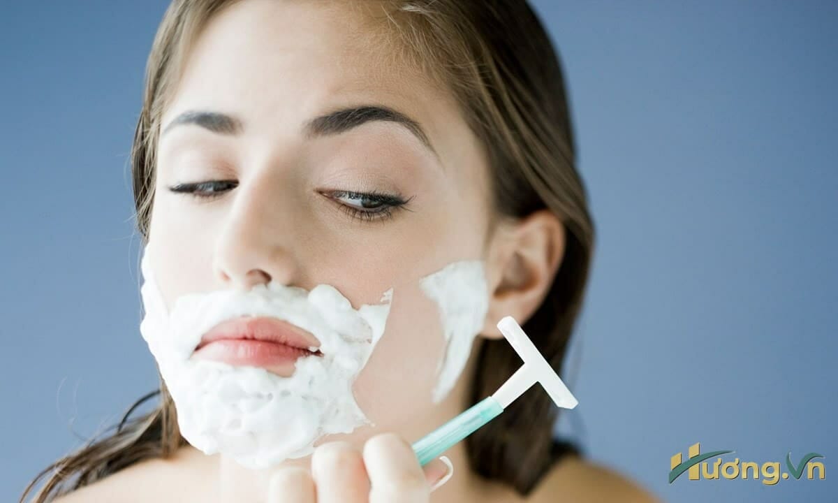 Hướng dẫn cách cạo lông mặt đúng
