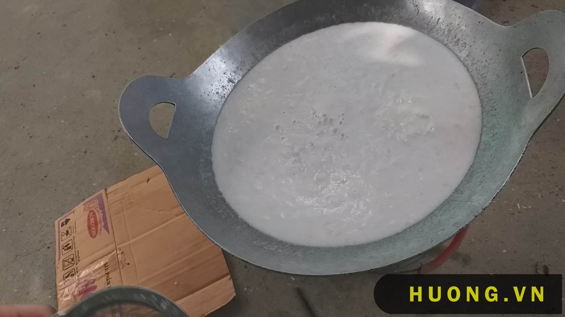 Cách làm dầu dừa bằng chảo