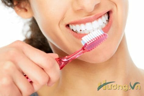 Đánh răng giúp ngăn ngừa hôi miệng