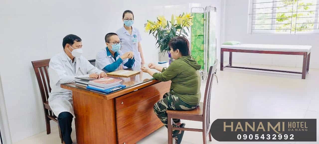 Cửa hàng sức khỏe Hương Việt Nam luôn tư vấn cho khách hàng tận tâm tận tình tận lực
